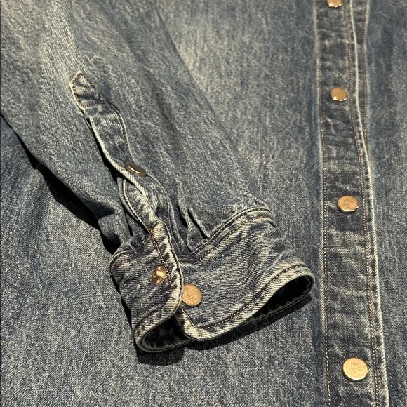 Denim Button-Up Shirt - Classic Blue - Picture 3 of 7